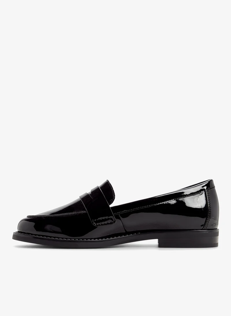 كول ات سبرنج Tressah Close Toe Loafers